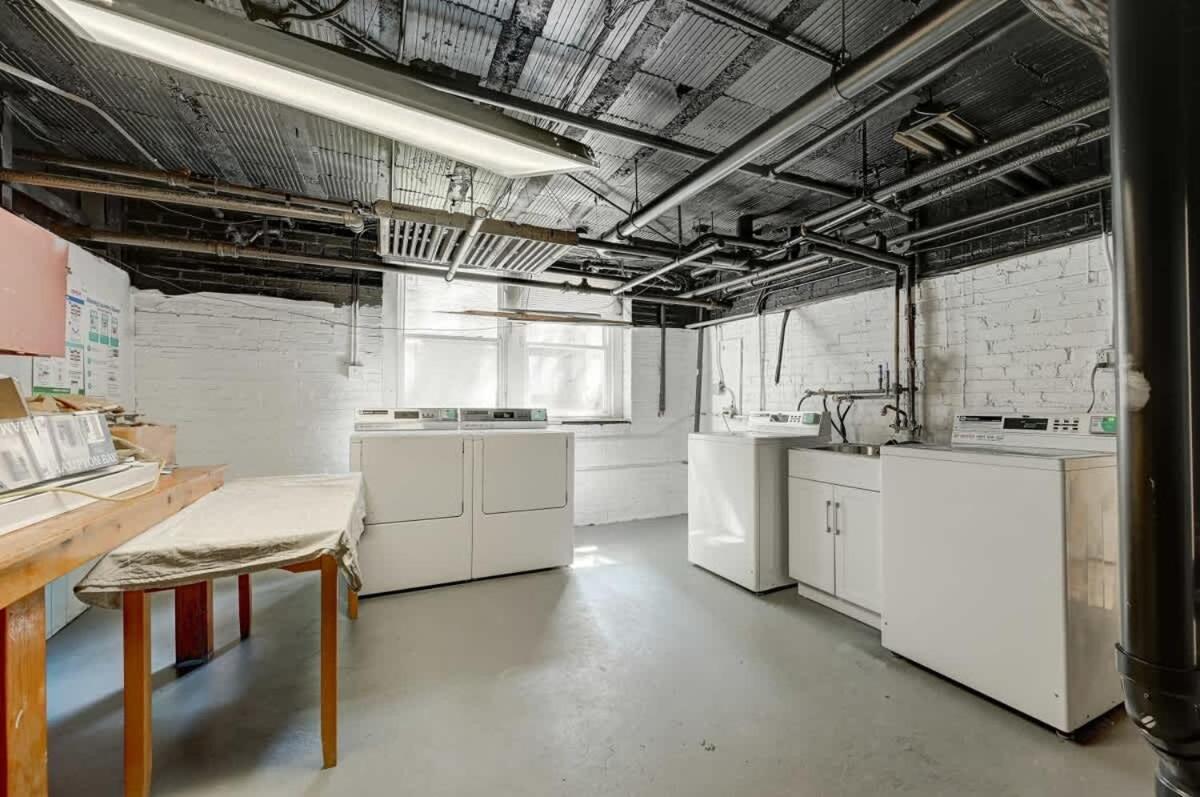 Stylish Mckinley - Brady St Lowr East *